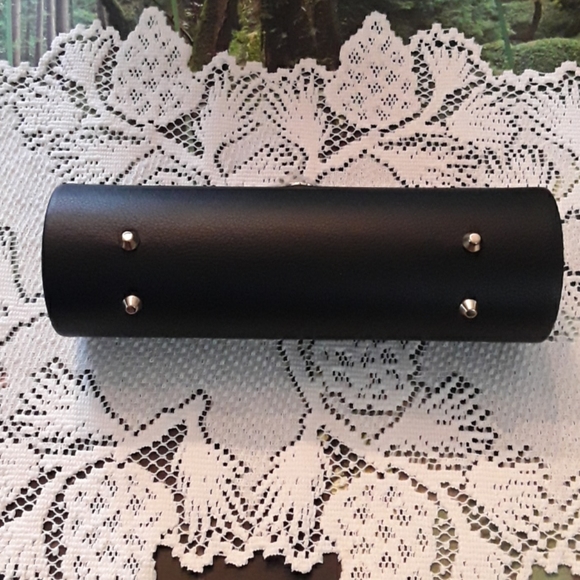 Purse - Picture 3 of 3